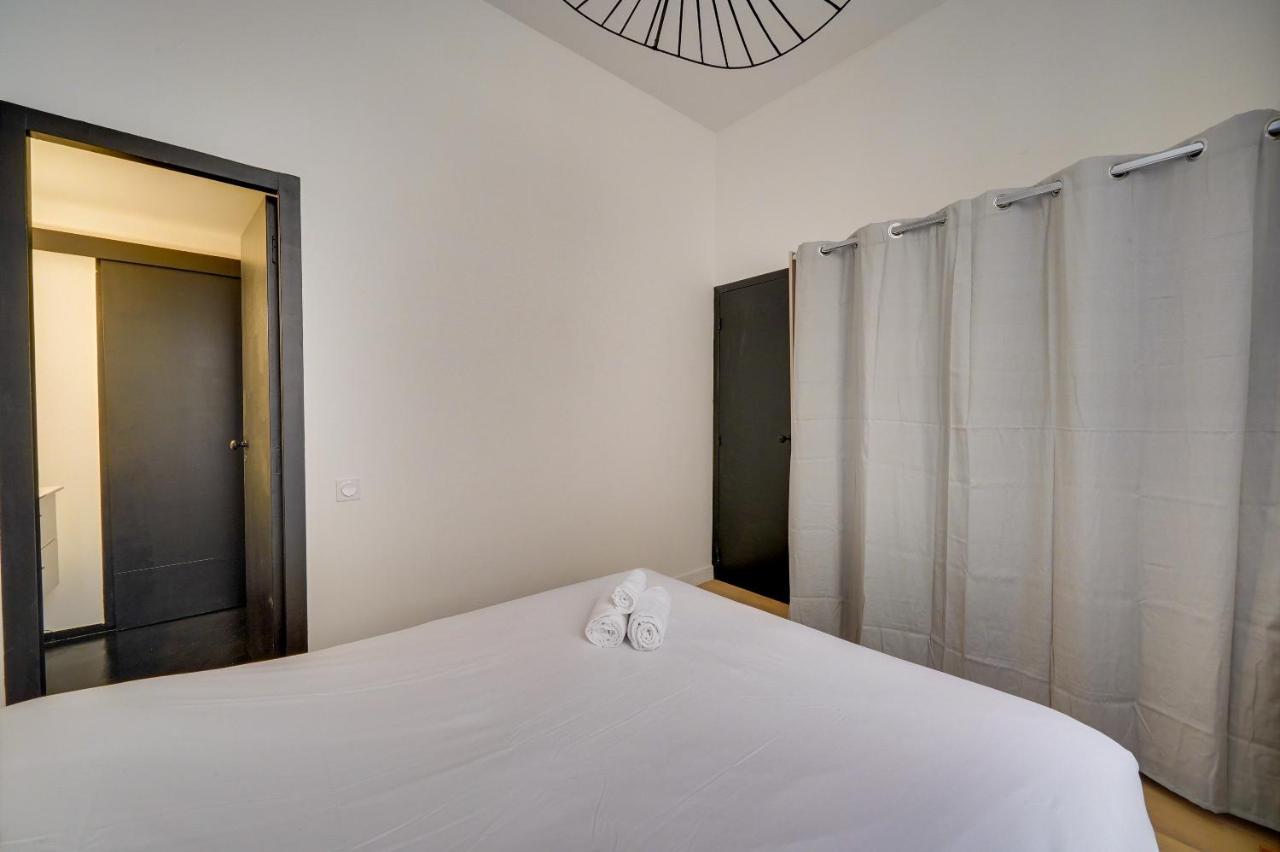 Nice Apartment For 2 In Historical Center Бордо Экстерьер фото